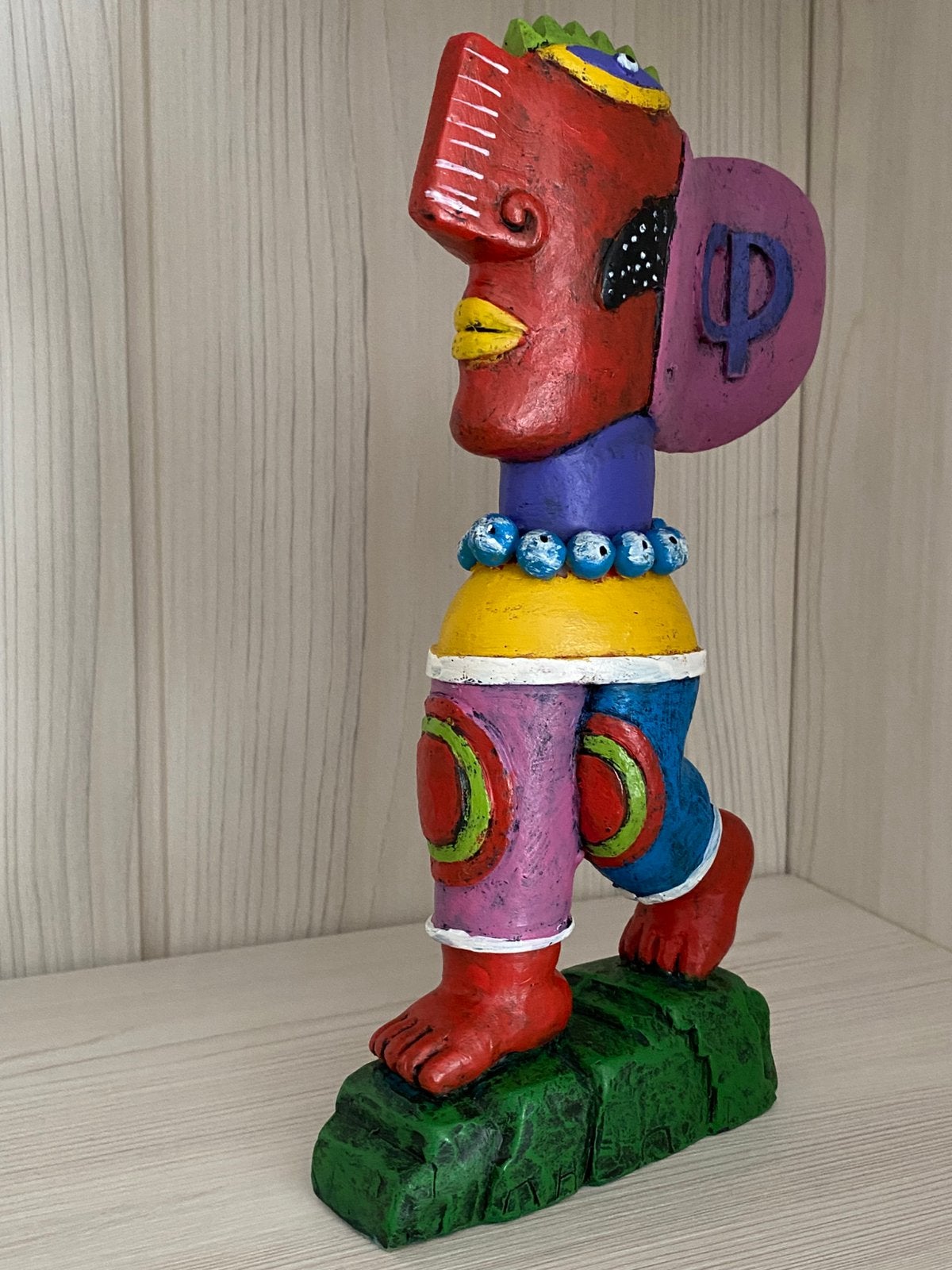 Beeldje, Antiek en Kunst, Meerkleurig, Beeld, Ophalen of Verzenden, Genummerd
