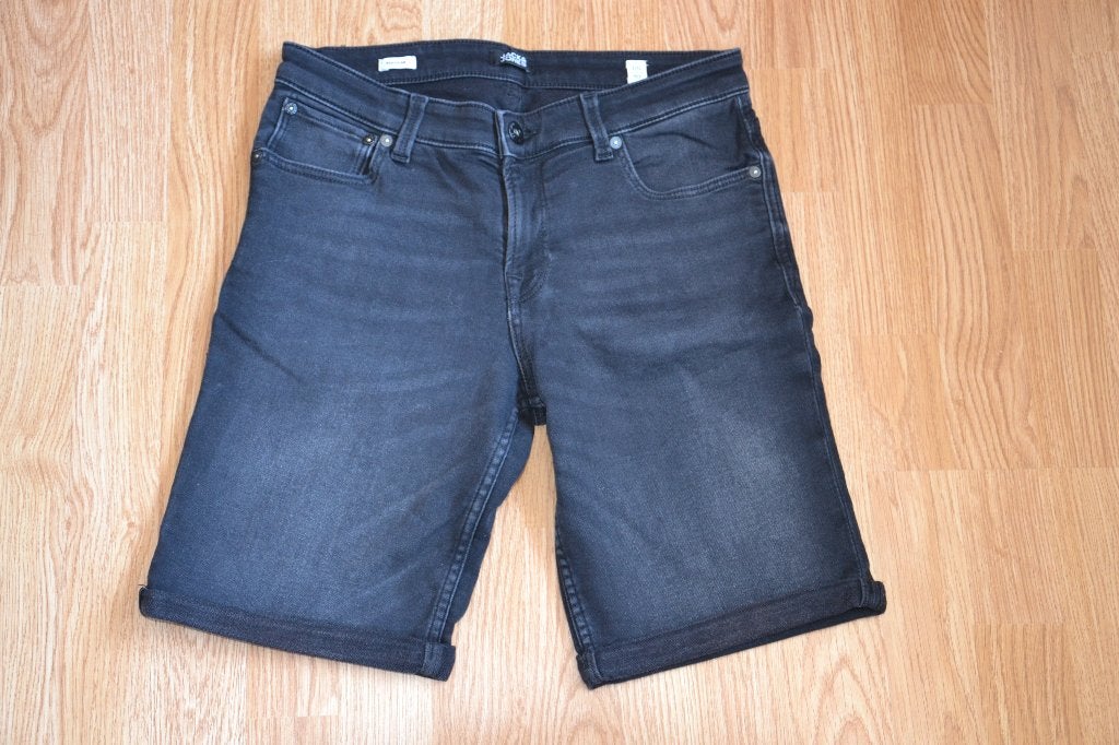Jeansshort, zwart, maat 170, merk Jack & Jones, Kinderen en Baby's, Kinderkleding | Maat 170, Broek, Ophalen of Verzenden, Zo goed als nieuw