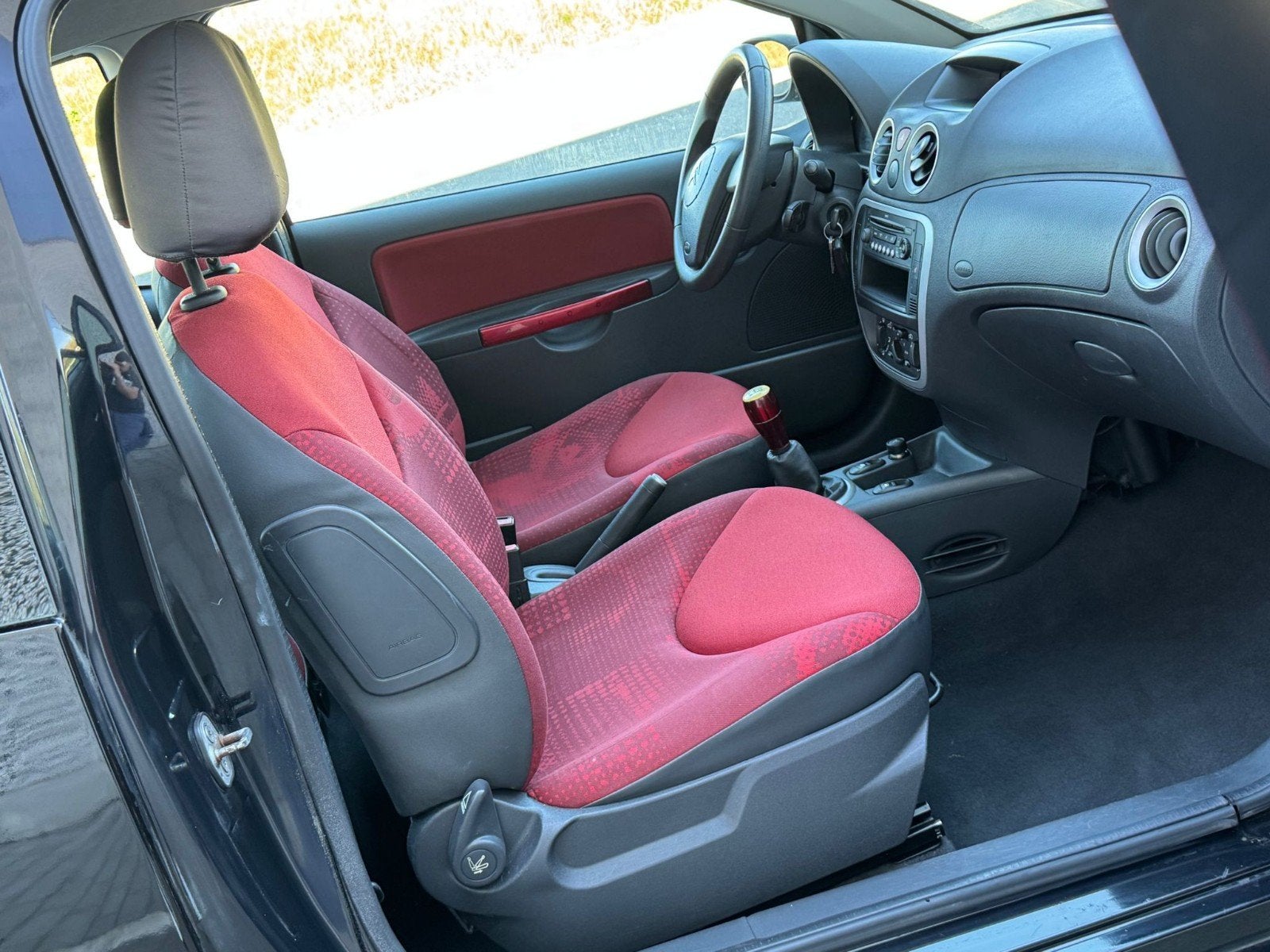 Citroën C2 1.1 Essence Année 2007 115000km Euro 4, Autos, Citroën, Particulier, C2, Alarme, Bluetooth, Ordinateur de bord, Radio
