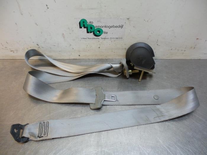 Ceinture de sécurité arrière droite d'un Renault Twingo (, Renault, -, 3 mois de garantie, Utilisé