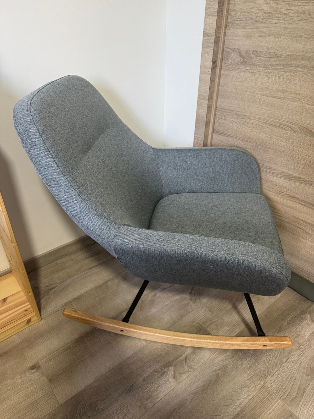 Fauteuil à bascule en tissu bleu clair Nebel, Maison & Meubles, Fauteuils, 75 à 100 cm, Website, Website, Comme neuf