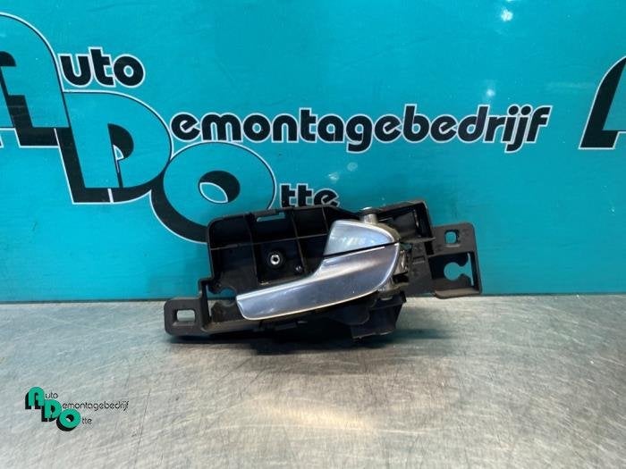 Poignée portière 4portes arrière droite d'un Ford Mondeo, -, 3 mois de garantie, -, -