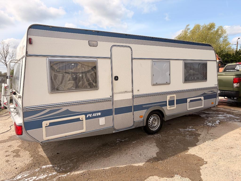 Fendt platin, Caravans en Kamperen, Caravans, Particulier, tot en met 4, 1500 - 2000 kg, Fendt, 6 tot 7 meter, Ophalen of Verzenden