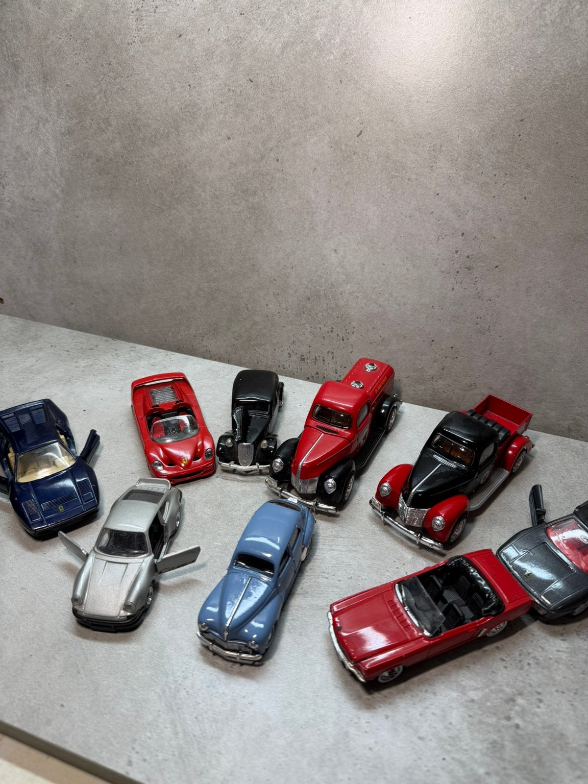 Belle collection de 9 modèles de voitures anciennes, Enlèvement ou Envoi, Comme neuf, Autres types, Autres marques