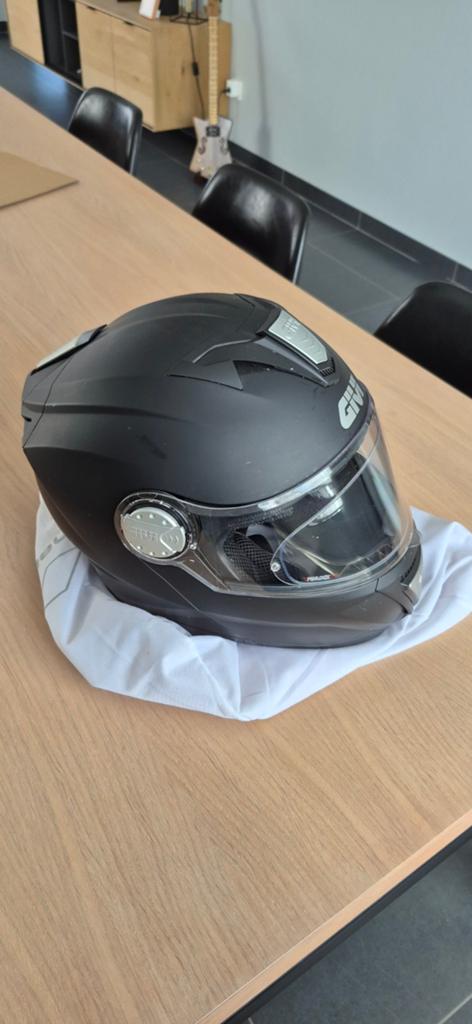 Givi integraal, Motoren, Ophalen