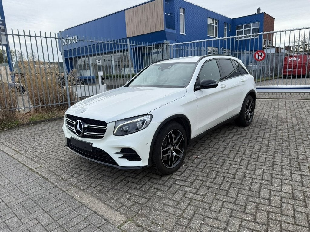 MERCEDES BENZ / GLC 250 D / 4 MATIC / BTW / VOL OPTIES /, Automaat, 4 cilinders, 2500 kg, Wit