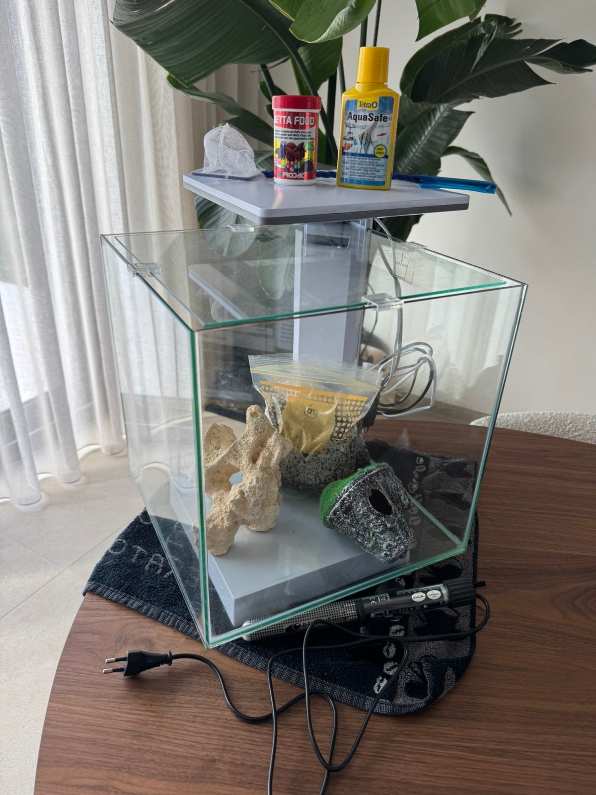 Superfish 30 aquarium met verlichten en verwarming, Ophalen of Verzenden, Pomp, Zo goed als nieuw, Superfish