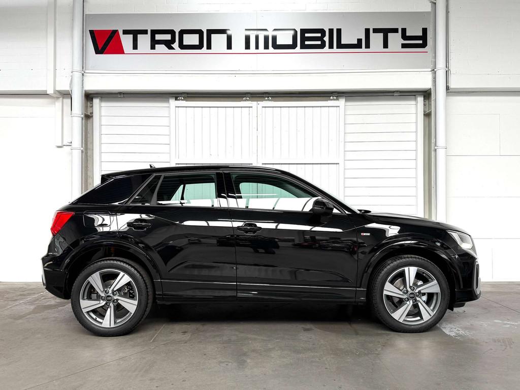 Audi Q2 Q2 S-LINE 30TFSI CAMERA*NAVI*DAB*CARPLAY*PDC*LEDER*A, Autos, 139 g/km, Entreprise, Noir, 5 portes