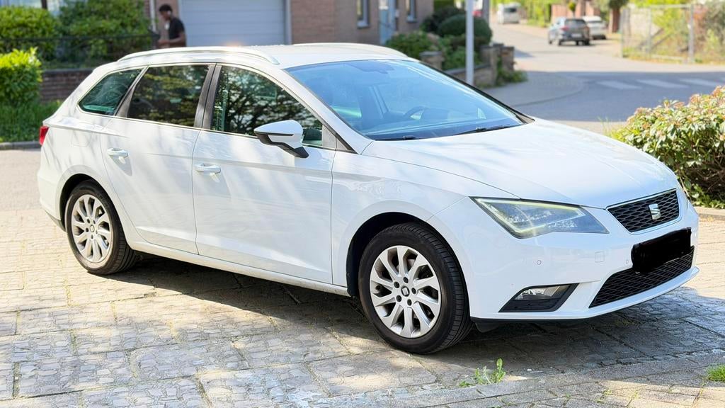 Seat Leon 1.6 tdi 2014, Autos, Seat, Euro 5, Achat, Phares directionnels, Noir