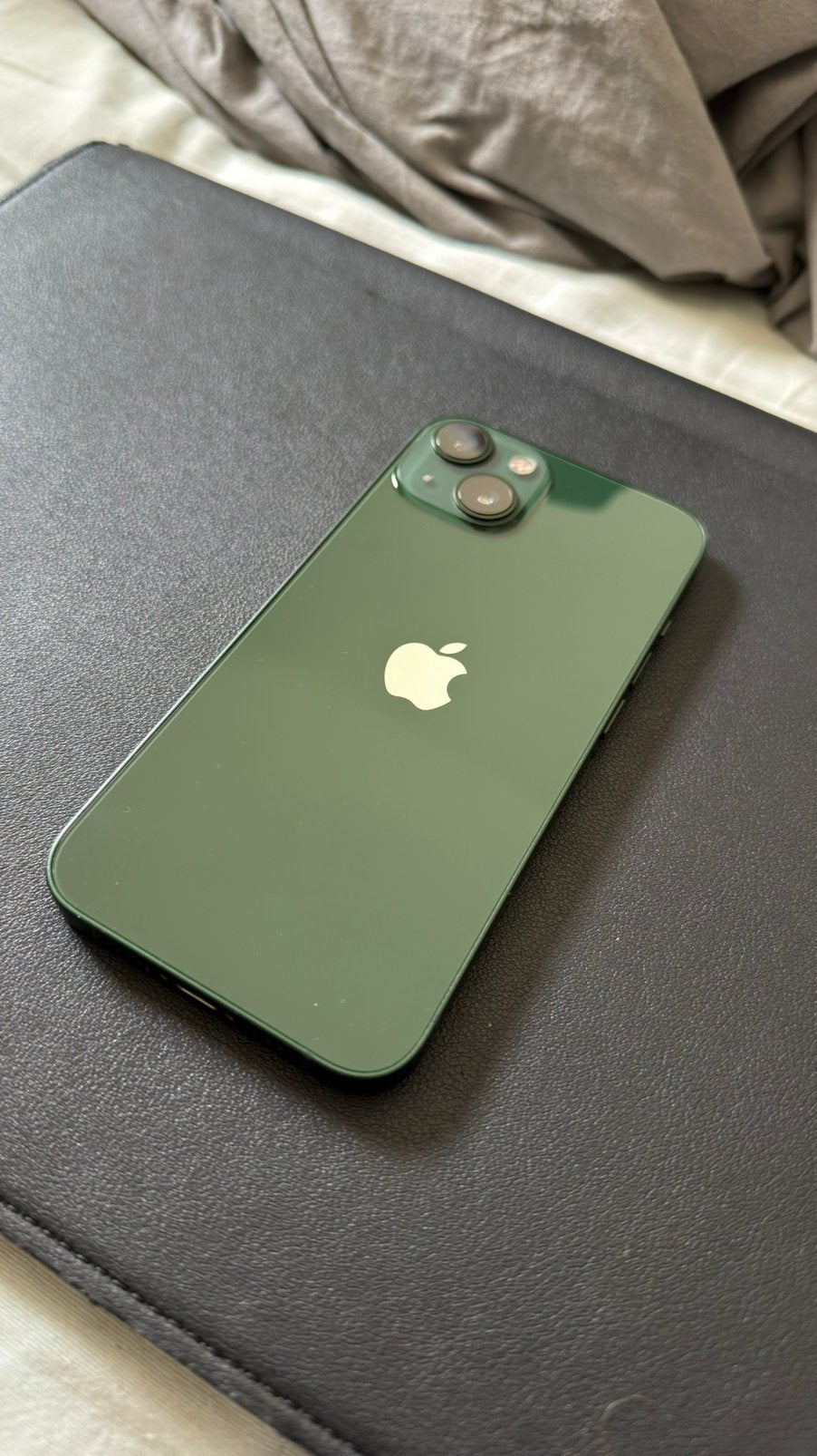 Iphone 13 128 Go, vert sapin, Avec simlock (verrouillage SIM), 128 GB, 86 %, IPhone 13