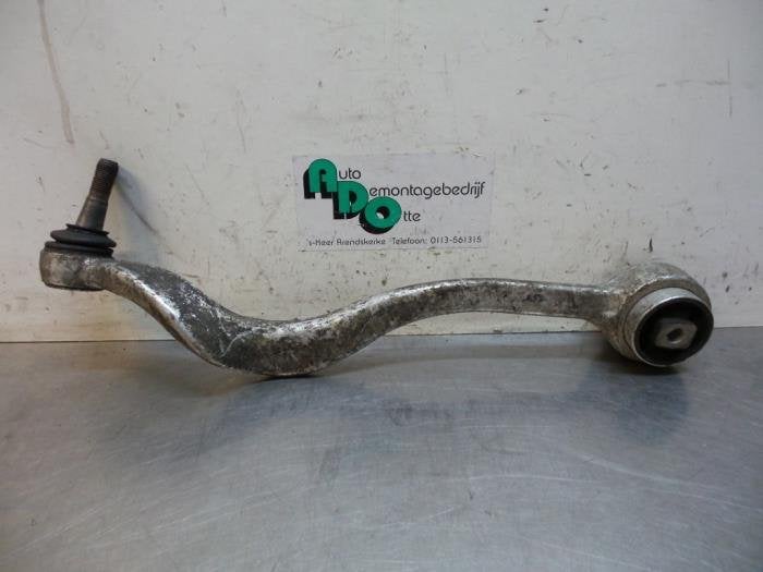 Draagarm rechts-voor van een BMW 5-Serie (5-Serie 95-), Gebruikt, -, -, Ophalen of Verzenden
