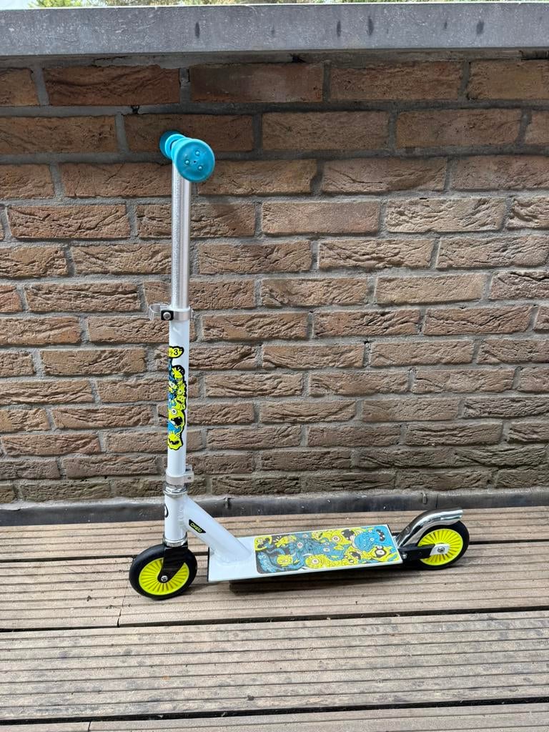 Step Oxelo play 3 wit/fluo, Fietsen en Brommers, Steps, Zo goed als nieuw, Ophalen