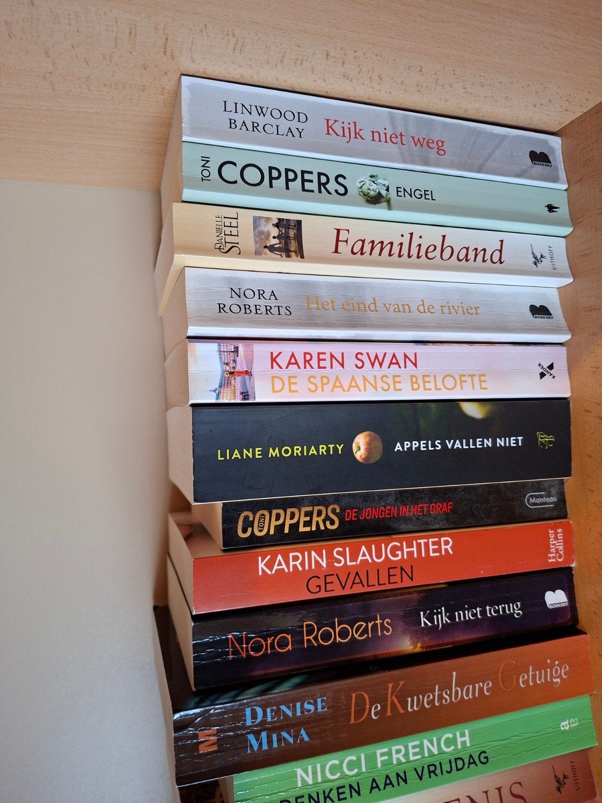 Thrillers , Romans, Livres, Partis & Groupements, Enlèvement