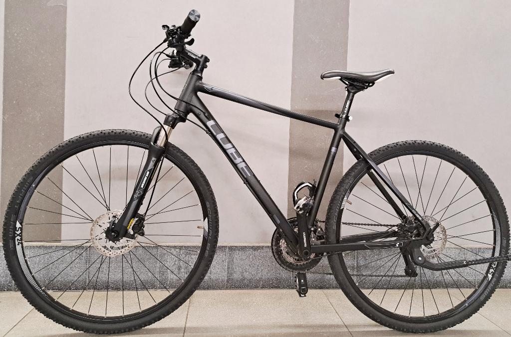 CUBE CROSS 29" quasi neuf full DEORE XT prix550€048981/3734, Vélos & Vélomoteurs, Autres marques, Vitesses, 53 à 56 cm, Comme neuf