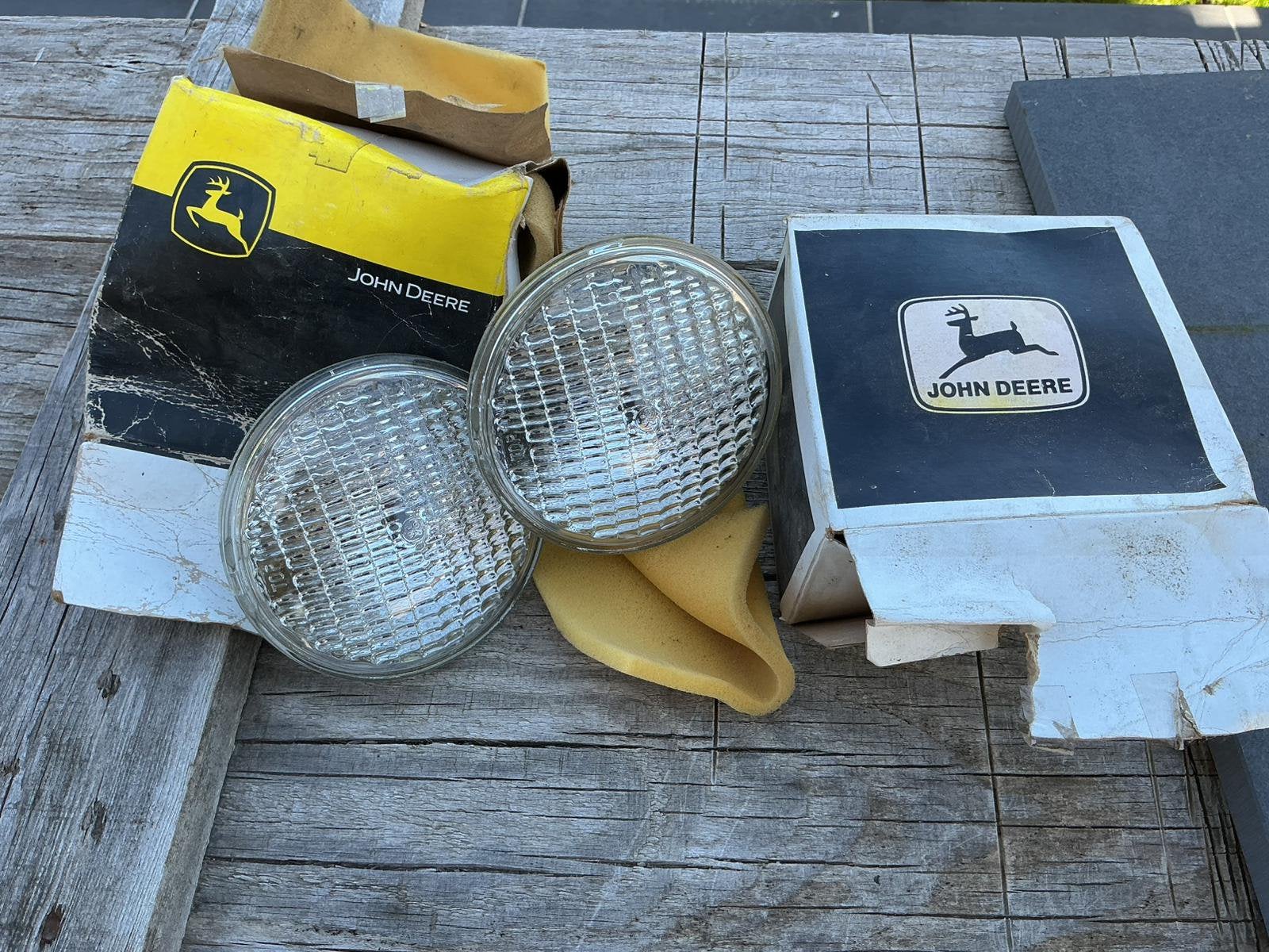 Lot de 2 projecteur John Deere RE35168, Articles professionnels, Enlèvement ou Envoi