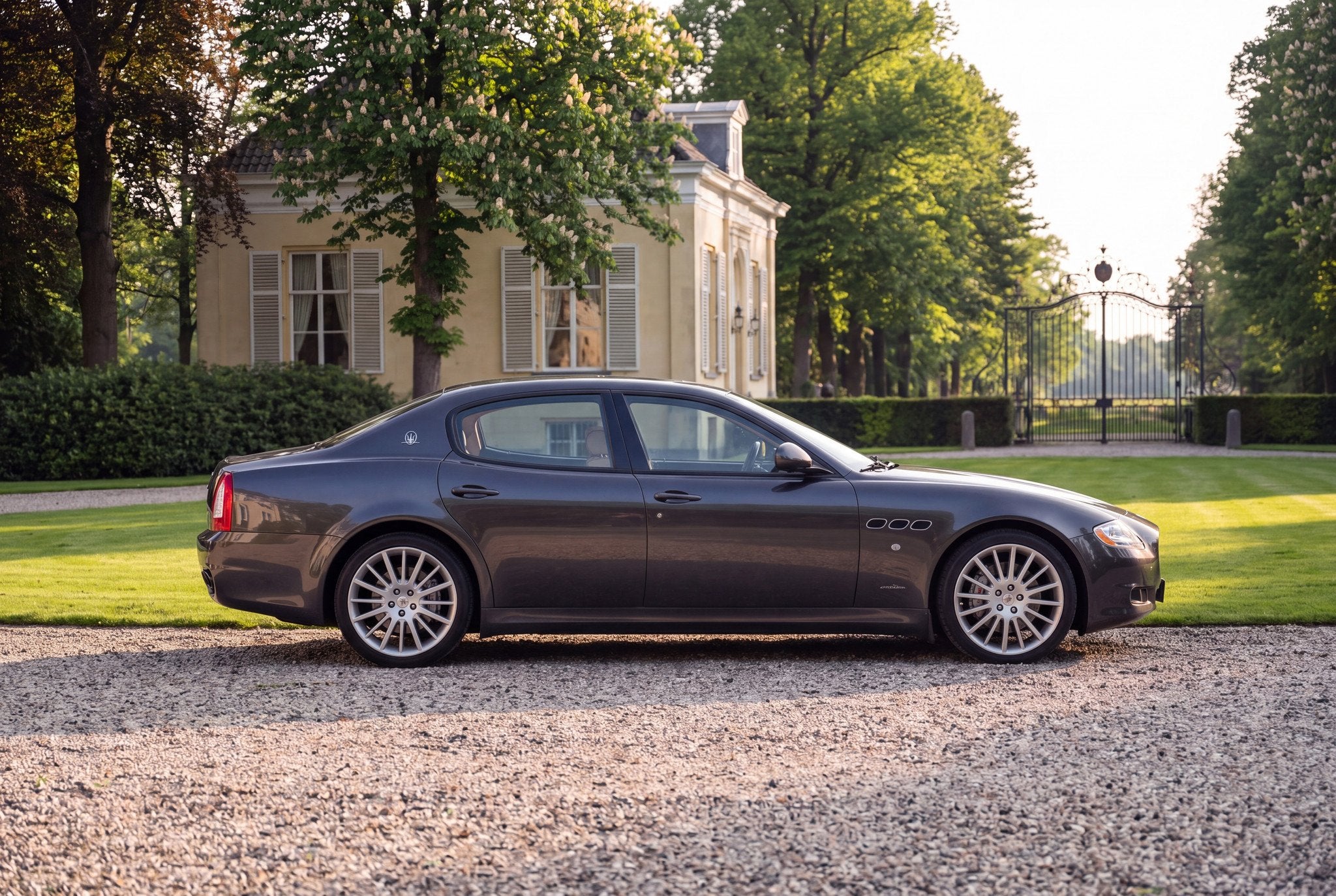 Maserati Quattroporte Sport GTS 4.7 V8 (bj 2010, automaat), Auto's, 4 deurs, Gebruikt, 8 cilinders, Overige kleuren