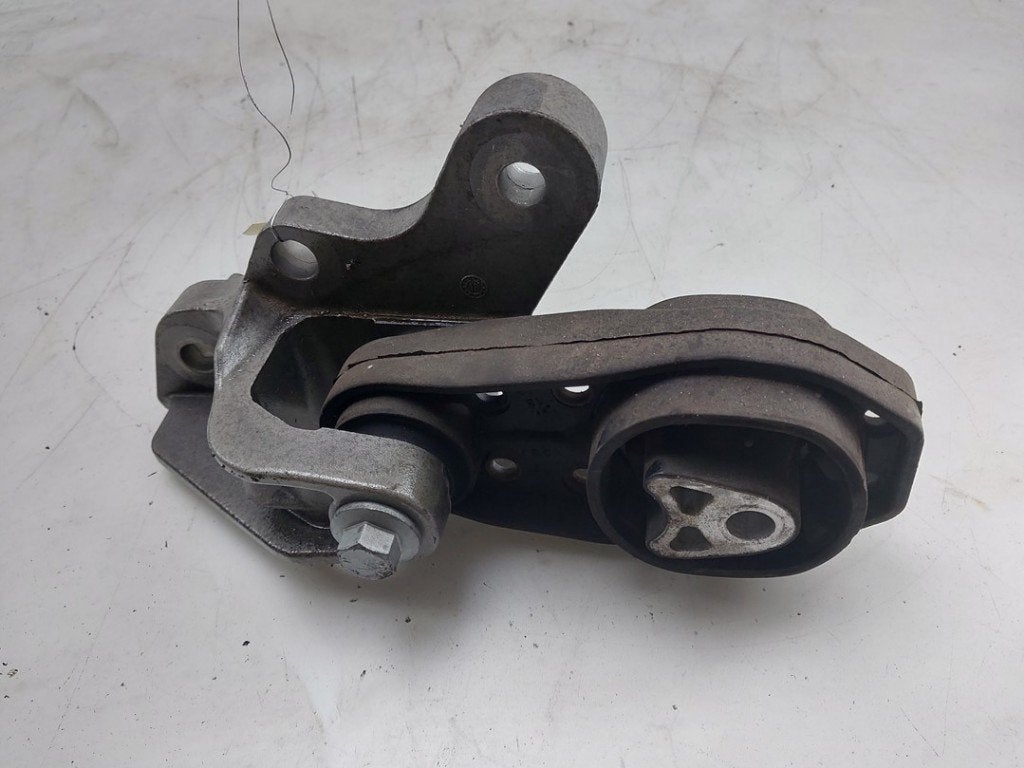 SUPPORT BOITE DE VITESSES Ford Fiesta 7 (01-2017/07-2023), Utilisé, Ford
