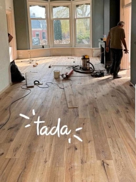 152 m2 RESTPARTIJ; EIKEN VLOER CHATEAU, KANT EN KLAAR, Ophalen