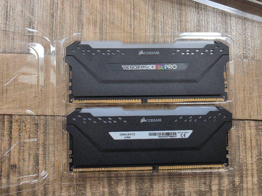Corsair RGB lights - no ram - only lights, Computers en Software, RAM geheugen, Ophalen of Verzenden, Zo goed als nieuw, Desktop