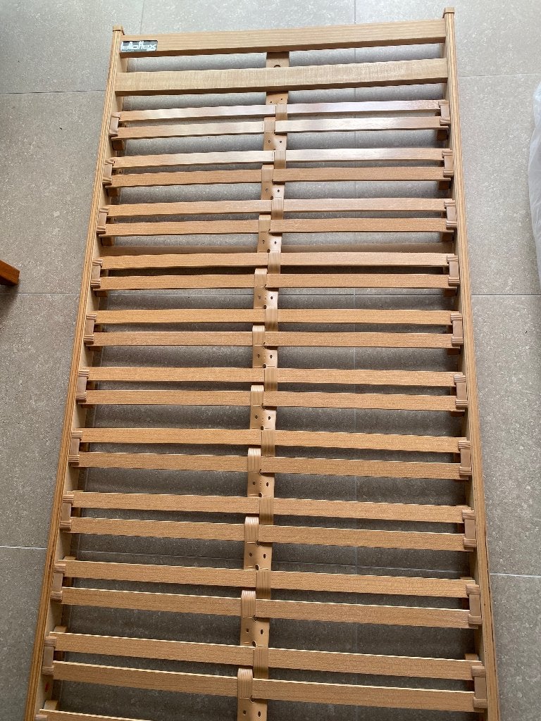 Sommier et matelas, 90 cm, Une personne, Enlèvement, Utilisé