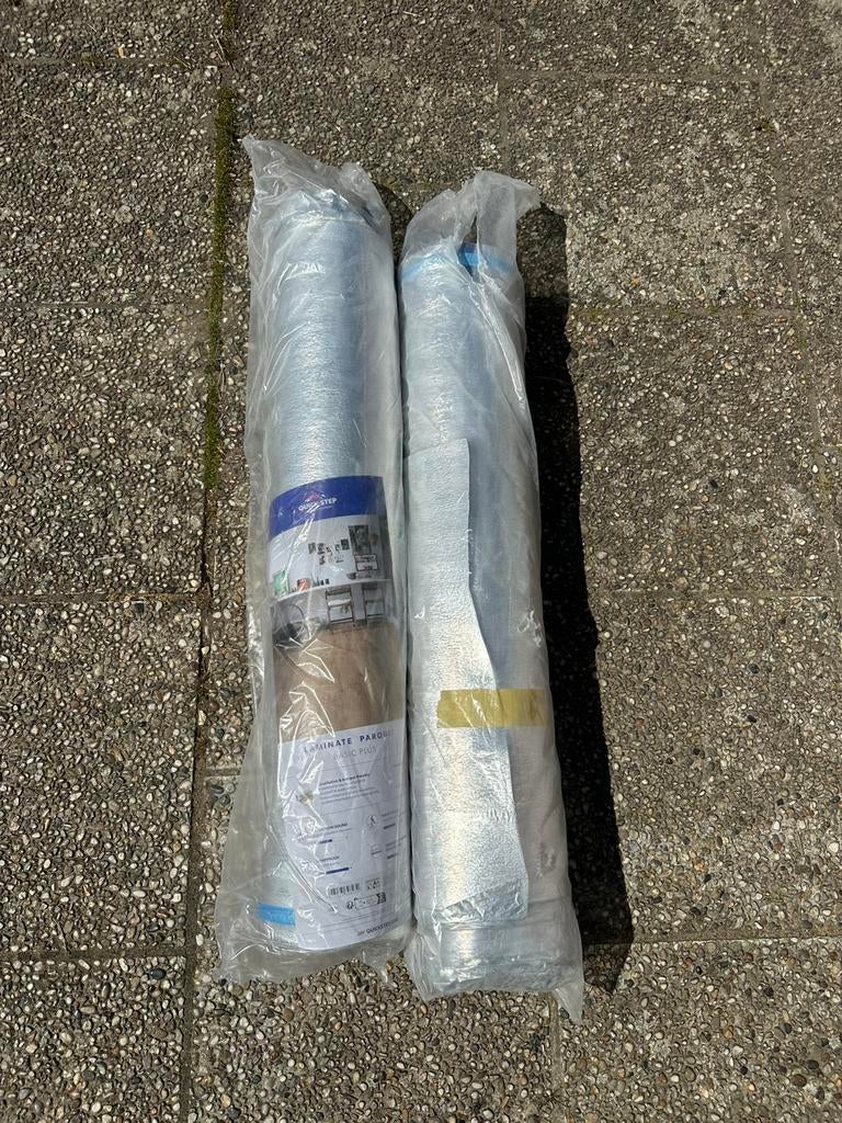 Quick-Step Basic Plus ondervloer 2mm – 25-28 m² | ongebruikt, Doe-het-zelf en Bouw, Vloerdelen en Plavuizen, Ophalen, Laminaat