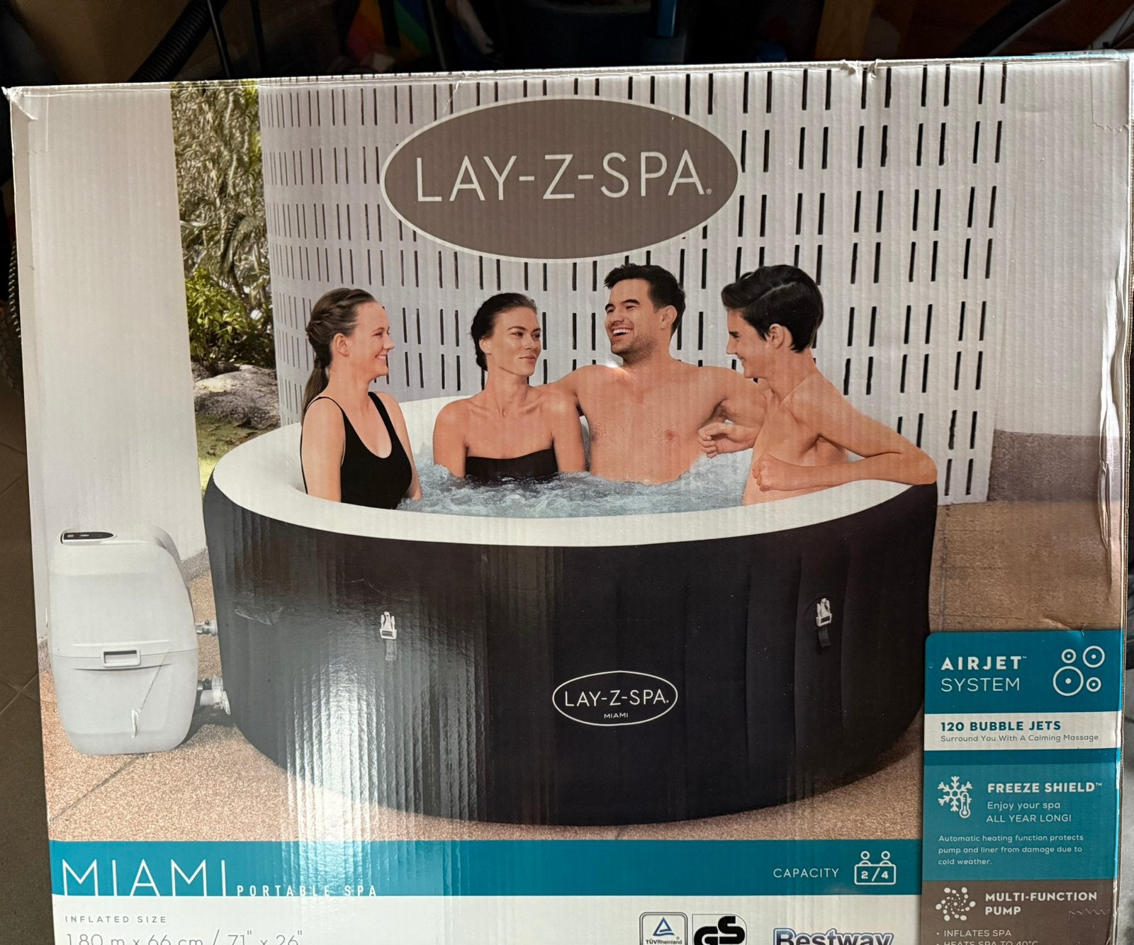 Bestway Opblaas jacuzzi 2-4 pers + toebehoren zie fotos, Jardin & Terrasse, Enlèvement, Comme neuf, Couverture, Gonflable