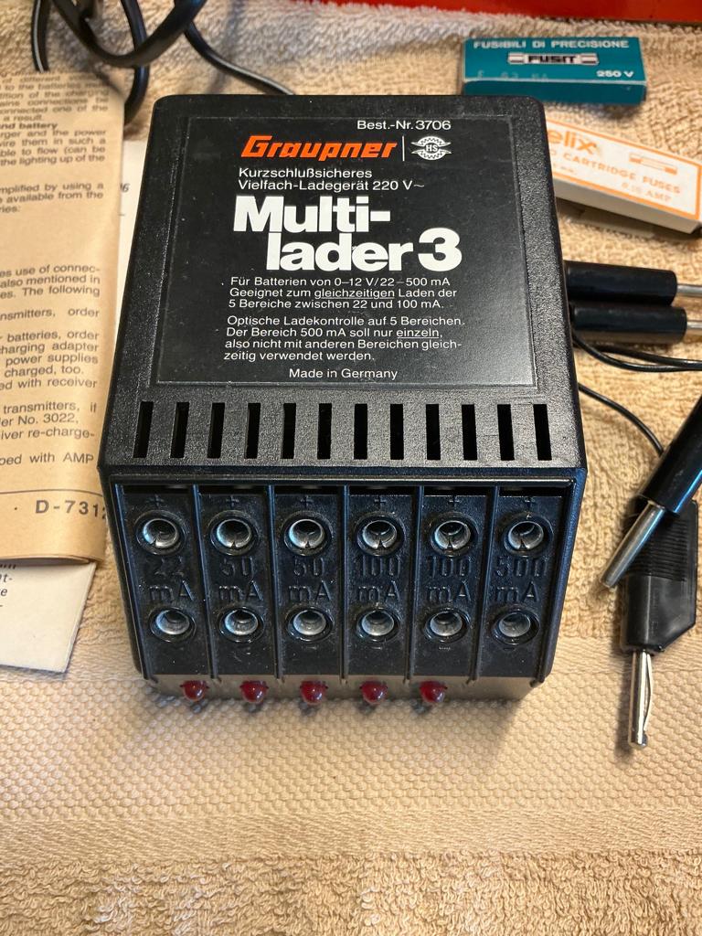 Multichargeur 3 Graupner, Enlèvement ou Envoi, Comme neuf, Électro