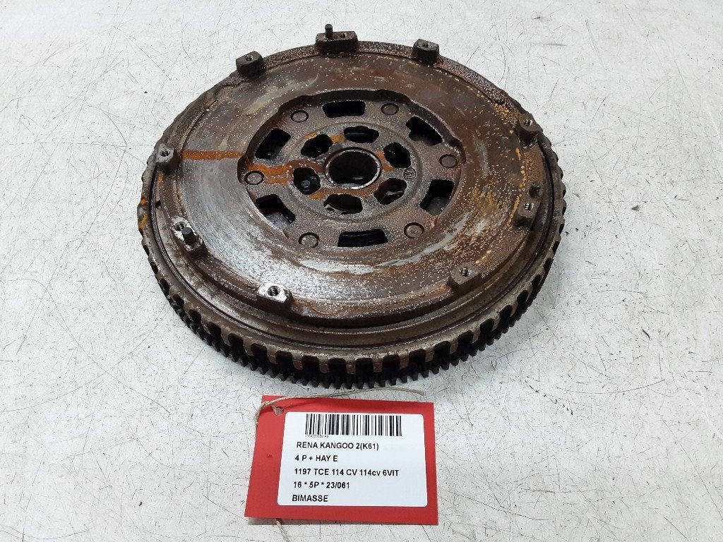 VLIEGWIEL DUBBELE MASSA Renault Kangoo / Grand Kangoo (KW), Gebruikt, Renault, Mevr. I. Hauben, Rue de l'Espoir 34 34
4030  GRIVEGNÉE, BE