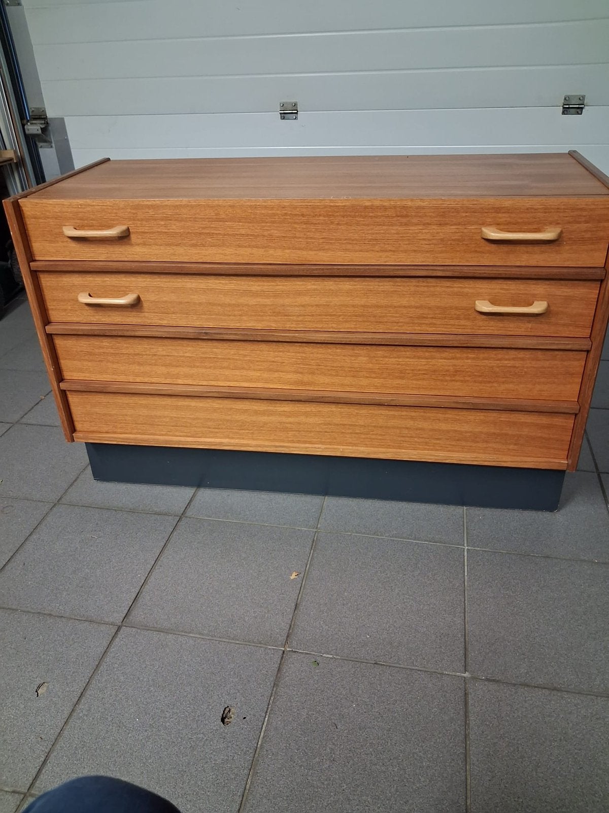 Commode TV en teck, Maison & Meubles, Armoires | Commodes, Moins de 100 cm, Enlèvement, Utilisé, 50 à 100 cm