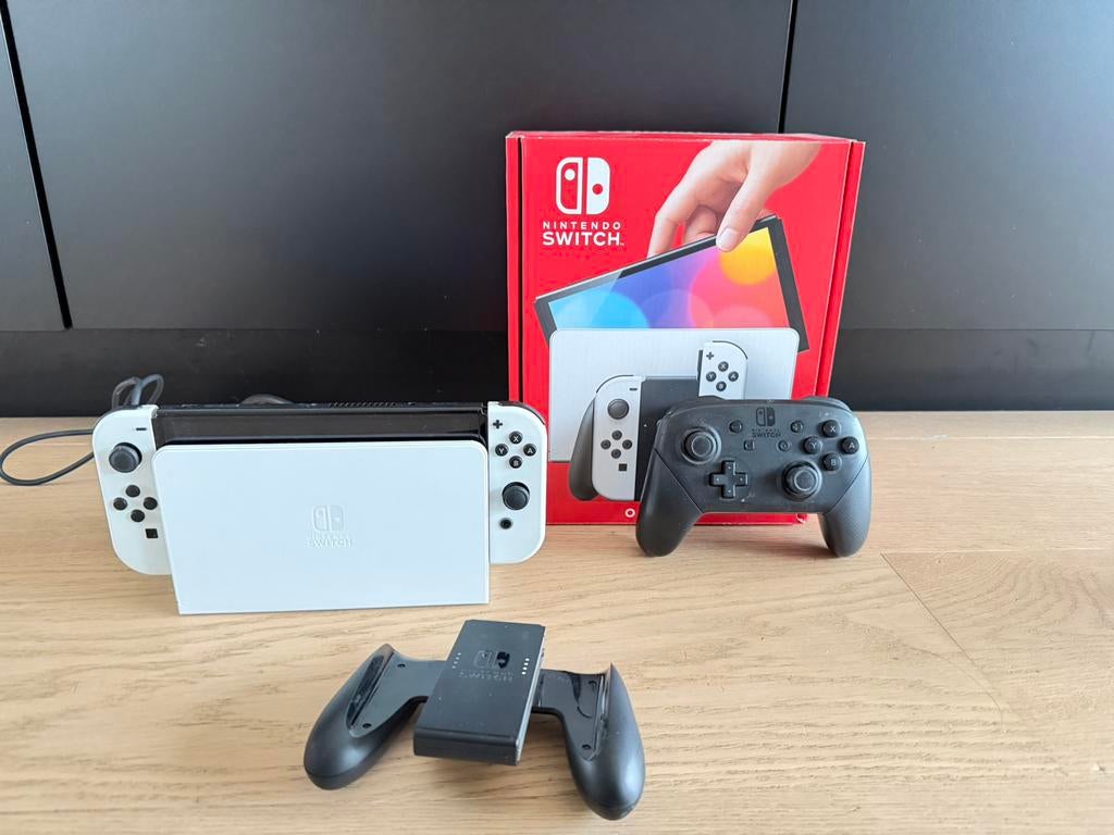 Nintendo switch Oled, Enlèvement, Comme neuf, Switch OLED