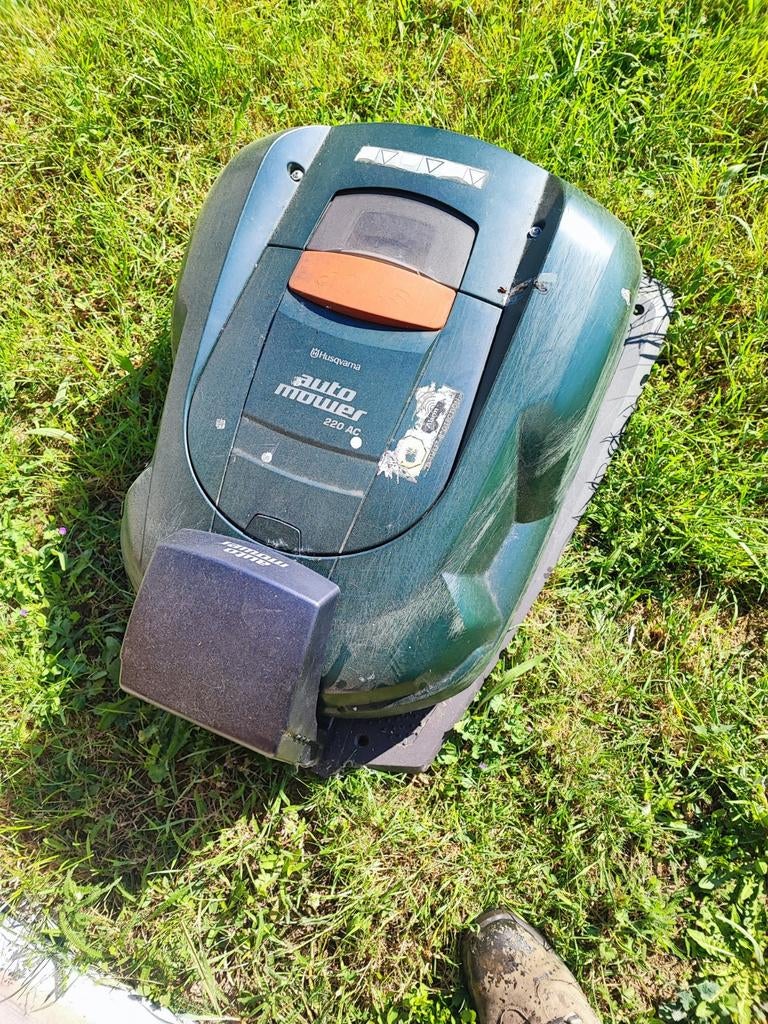 Huskwarna pour pièces tondeuse robot