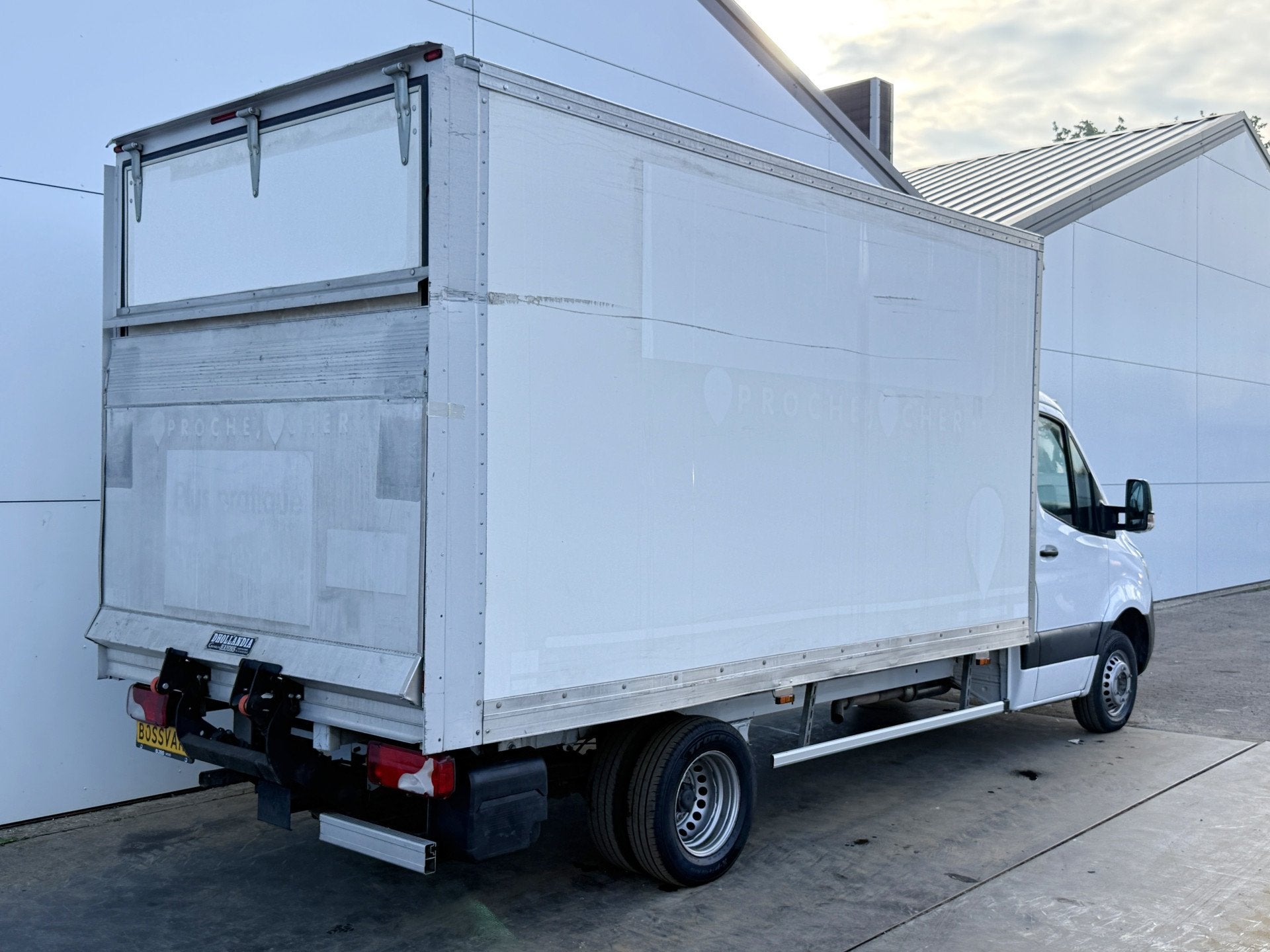Mercedes-Benz Sprinter 514 1.9 CDI 140PK Laadklep Bakwagen D, Auto's, Gebruikt, Zwart, 4 cilinders, 2000 kg