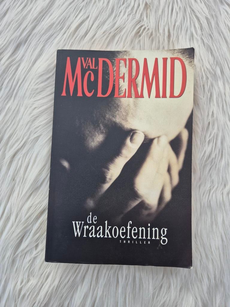 Boek: Val McDermid - De Wraakoefening, Ophalen of Verzenden, Gelezen, Val McDermid