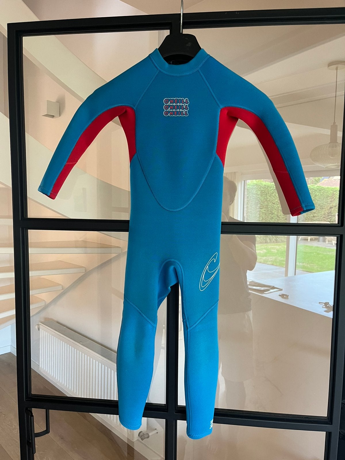 Wetsuit oneill maat 4, Sports nautiques & Bateaux, Enlèvement ou Envoi, Comme neuf, Combinaison étanche