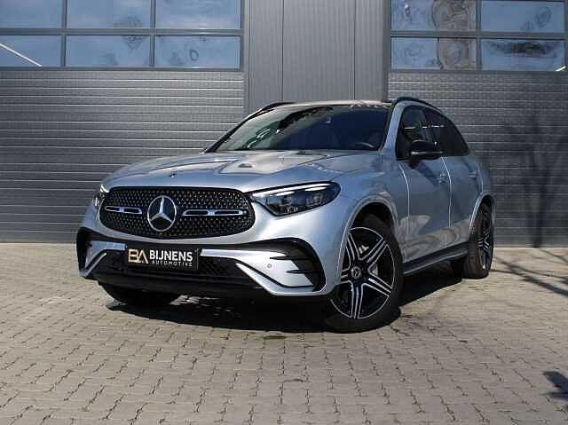 Mercedes-Benz GLC 200 AMG Line, Autos, Argent ou Gris, Achat, Capteur de stationnement, https://public.car-pass.be/vhr/38af6025-690c-46b9-902c-491e11d3e890