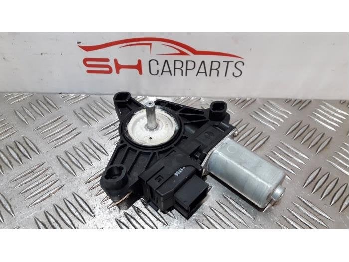 Moteur de vitre portière d'un Mercedes CLA, 3 mois de garantie, Utilisé, -, -