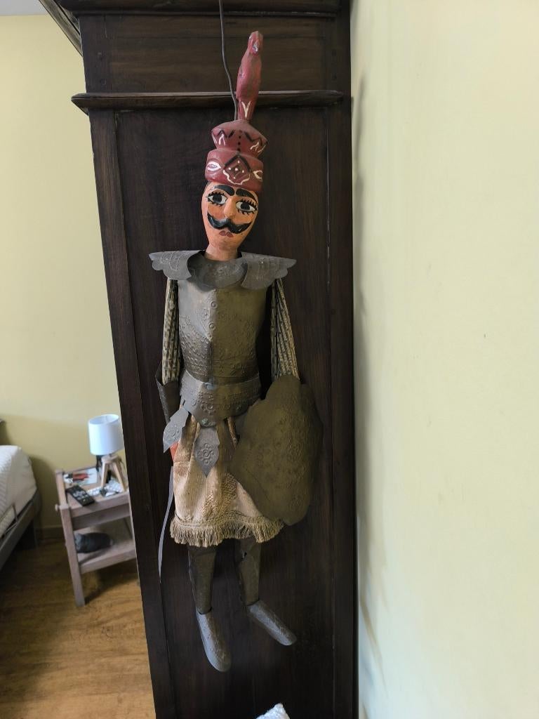 MARIONNETTE SICILIENNE, Enlèvement