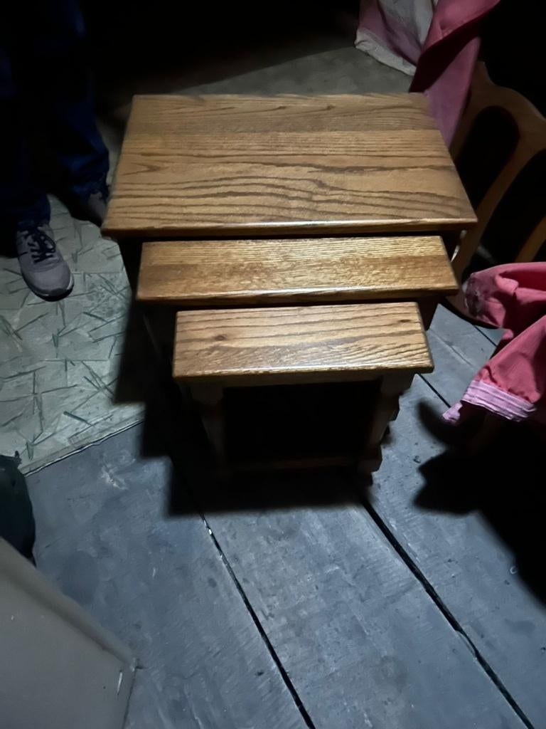 Tables gigognes meuble ancien, Enlèvement