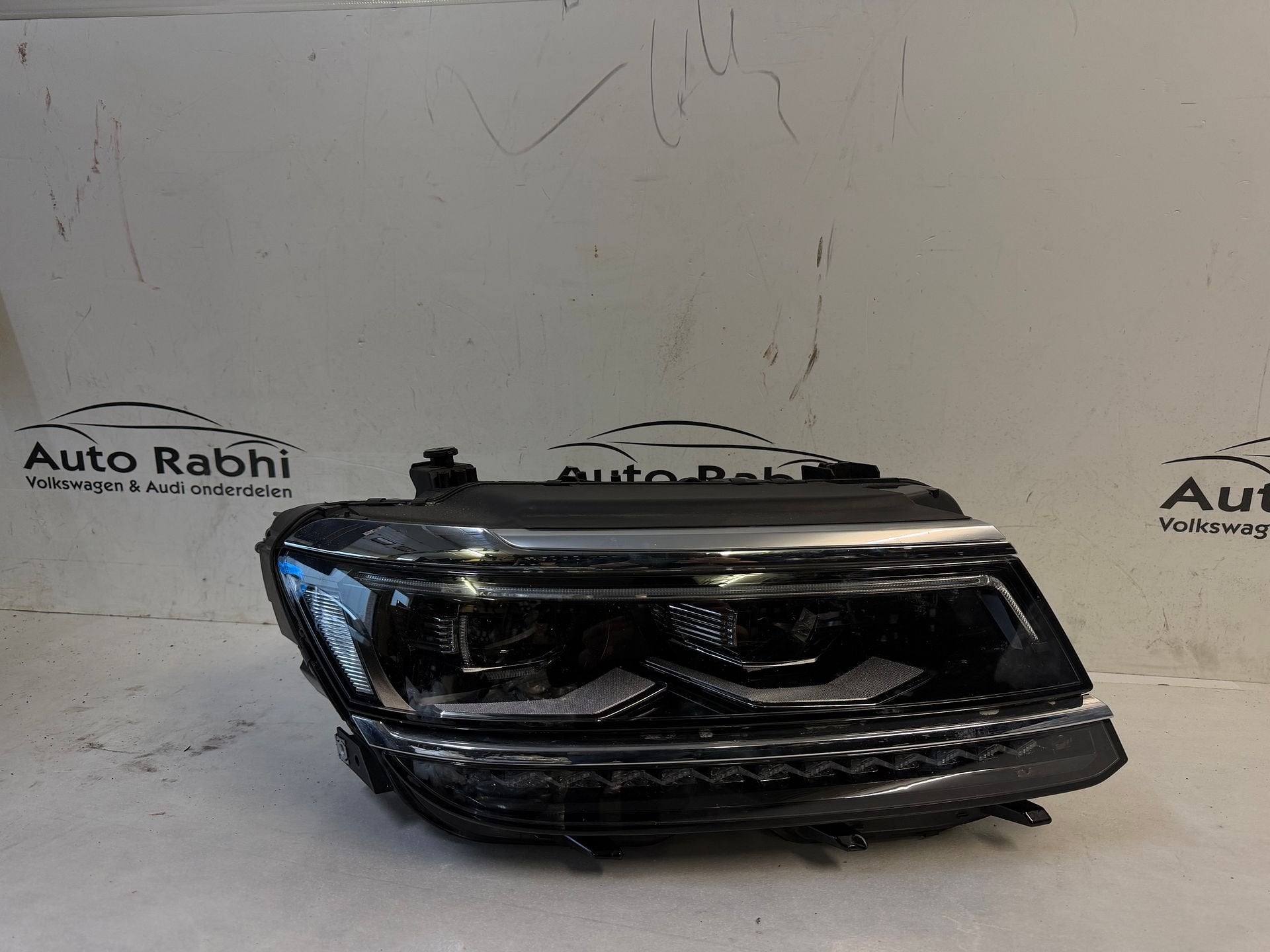 VW TIGUAN 5N 5NA VOL LED KOPLAMP RECHTS 5NN941082C ORIGINEEL, Gebruikt, -, -, Ophalen of Verzenden