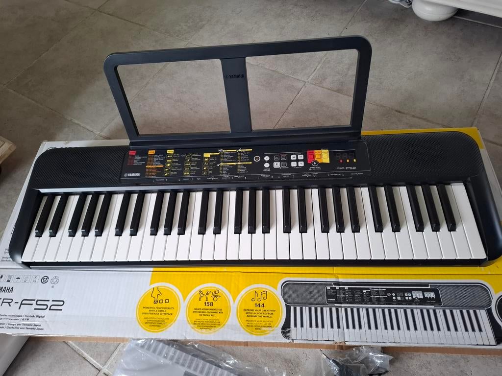 Keyboard Yamaha PSR-F52, Muziek en Instrumenten, Ophalen, Yamaha