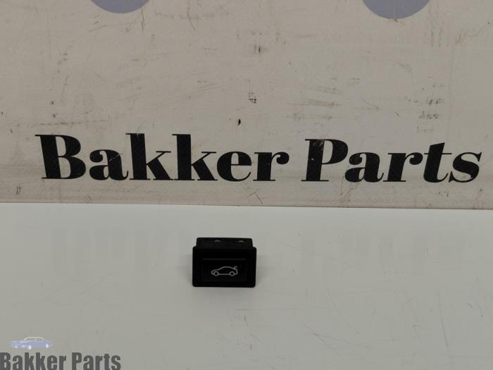 Schakelaar achterklep van een BMW 4-Serie, Gebruikt, -, -, 3 maanden garantie