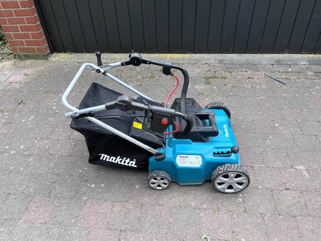 Makita verticuteer machine, Ophalen, Gebruikt, Elektrisch, Makita