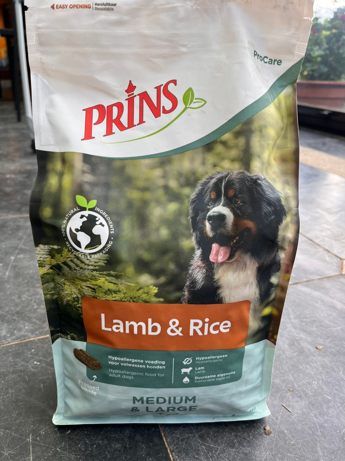 Nourriture pour chiens Prins à l'agneau et au riz, Enlèvement, Chien