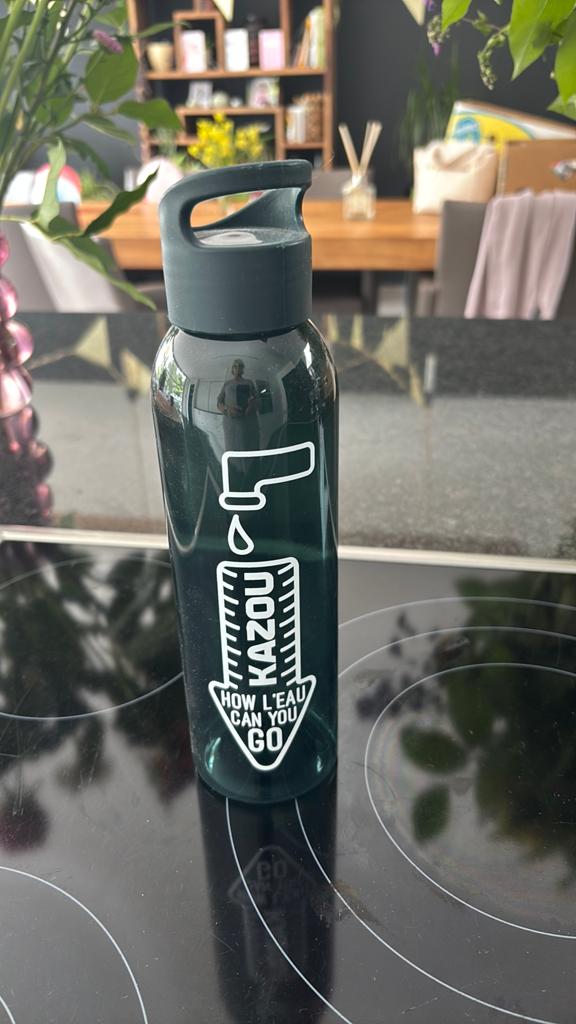 Drinkfles kazou (doos 5), Ophalen, Zo goed als nieuw