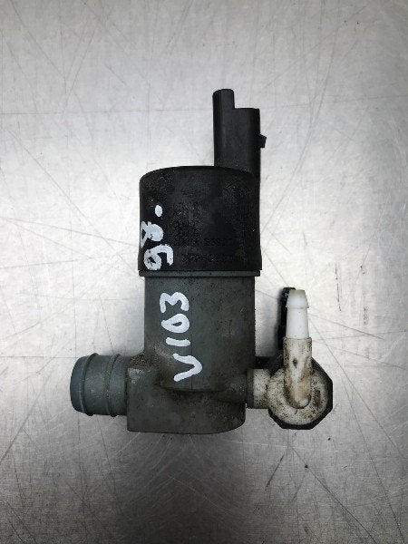RUITENSPROEIERPOMP VOOR Nissan Micra (K13) (|28920BU010|), Gebruikt, Nissan