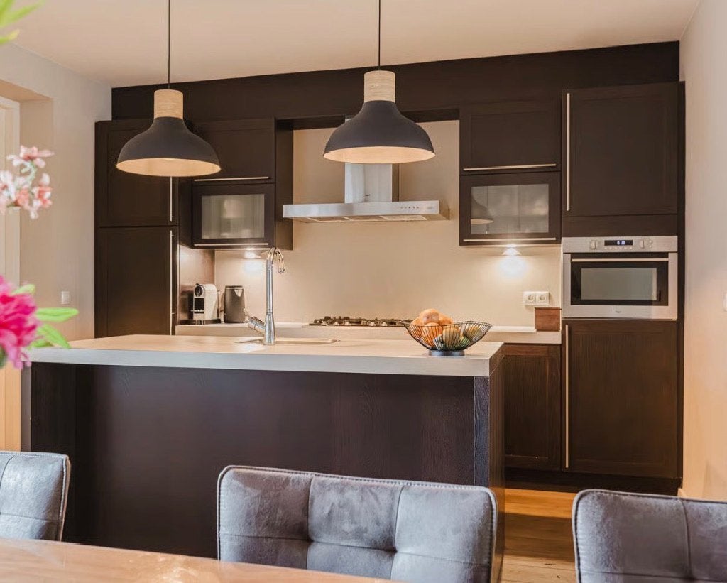 ✨ BELLE CUISINE AVEC ÎLOT DE CUISINE + APPAREILS, Synthétique, Comme neuf, Cuisine à mur double, Noir