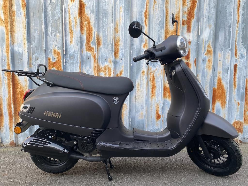 Henri Sport Scooter | Stijlvol en Zuinig | A of B-Klasse, Fietsen en Brommers, Scooters | Piaggio, Overige modellen, Nieuw, Benzine
