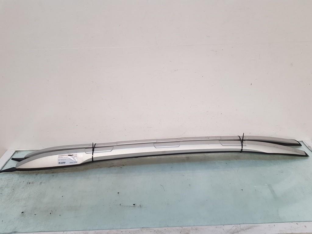 BARRES DE TOIT Ford EcoSport (JK8) (01-2013/04-2015), Henry-Ford-Straße  1
50735  Köln, DE, Ford-Werke GmbH, Kunden@ford.com, Ford