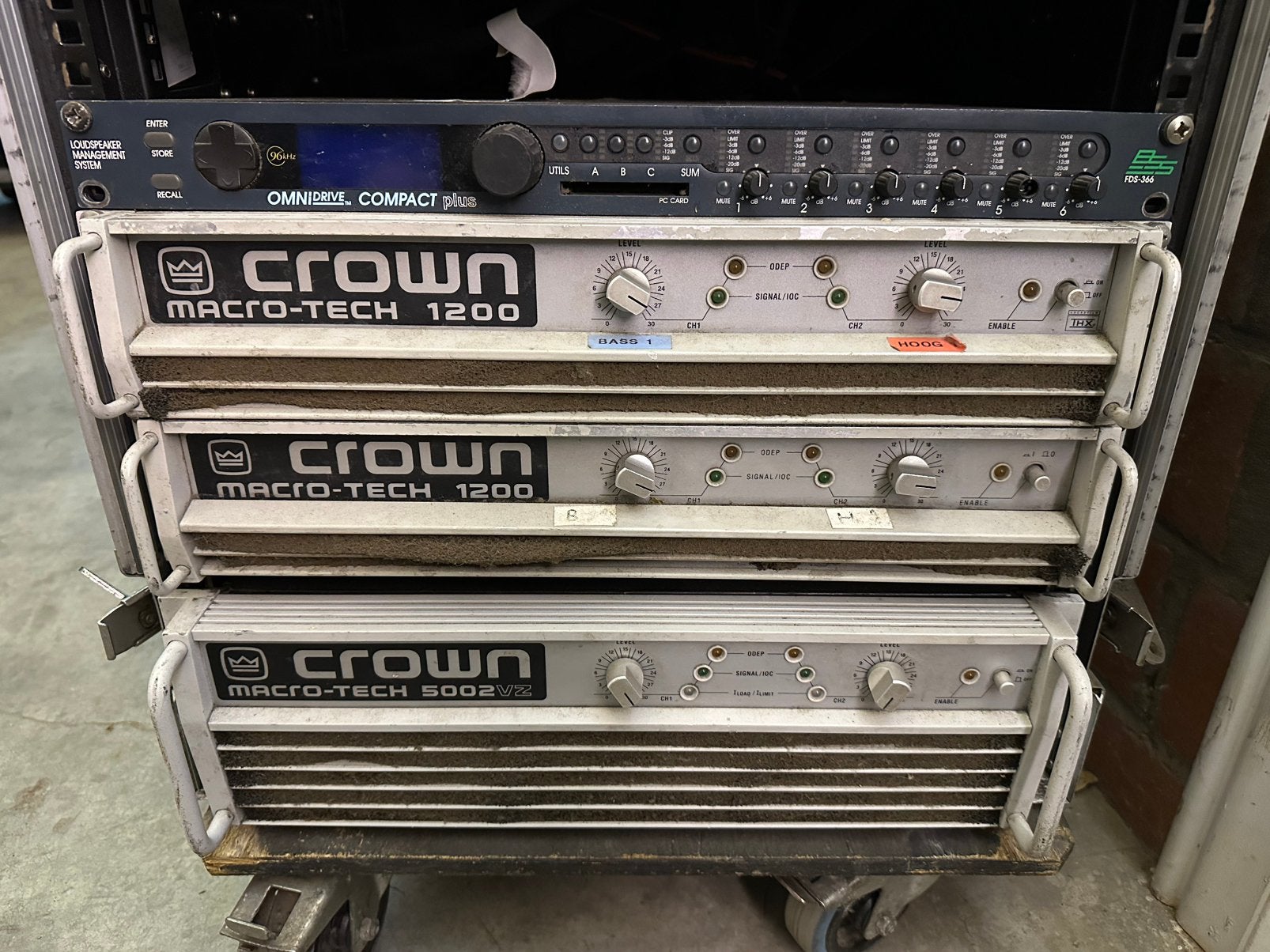 Crown Macro-Tech 1200, Musique & Instruments, Enlèvement, Comme neuf