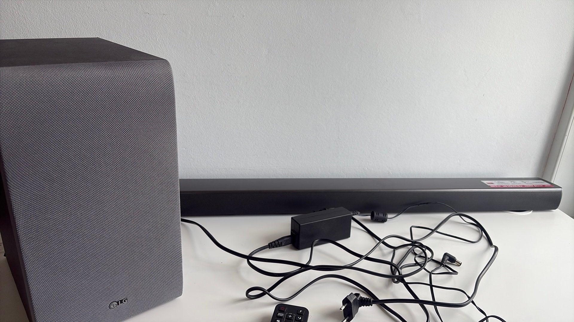 Lg soundbar 320 watt rms, TV, Hi-fi & Vidéo, Barres de son, Enlèvement, Comme neuf
